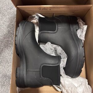 UGG Droplet rain boots